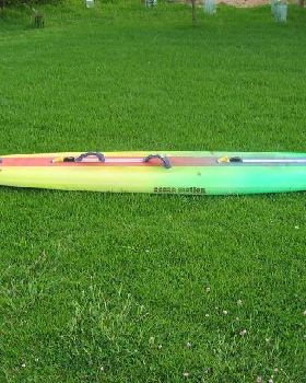 Tandem speed board deck layout