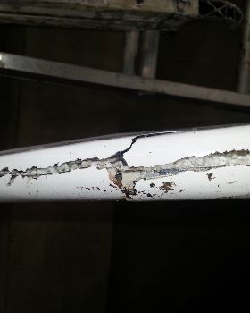 Nose rail