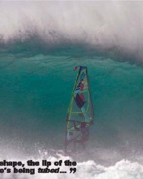 Kauli Seadi getting barreled