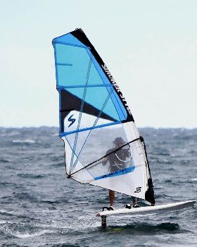Foiling Cottesloe