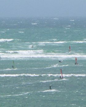 30 to 40 KNots