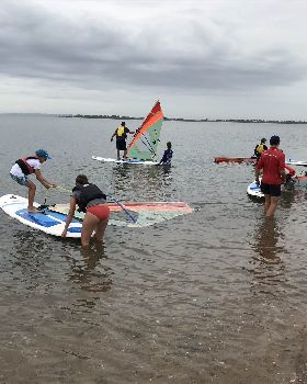 rqys try wind surf