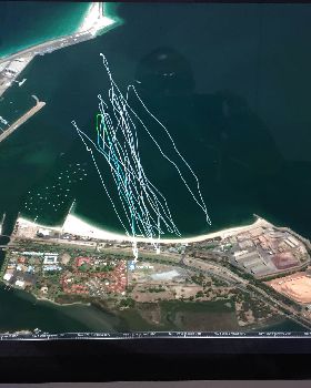 K bay-Windsurfing foiling