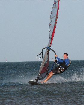 Vando Hitting Rocks