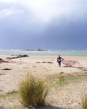 Tide on the way out and wind on the increase ...