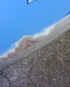 Damage and lack of divinycell on rails..