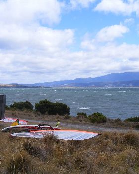 OK for Nautical Mile (just) in a SWly - 1.1 NM wide bay