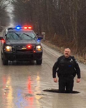 Actual-pothole-in-Michigan