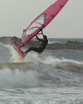 Sam Lynch freesurfing just hours before heats commence