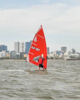 photos race 24 novScotty 8