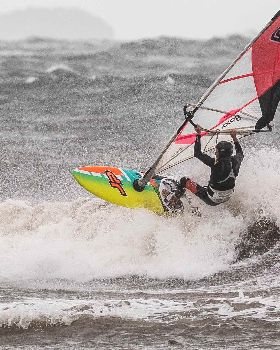 Point Danger windsurfing 19 Feb 2020