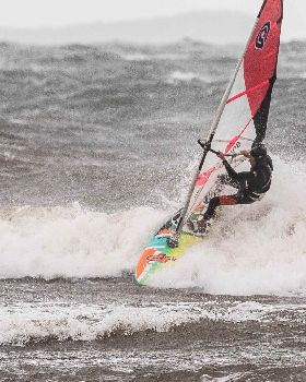 Point Danger windsurfing 19 Feb 2020