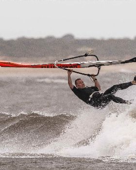 Point Danger windsurfing 19 Feb 2020