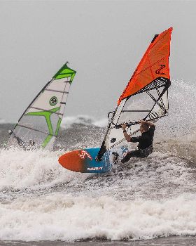 Point Danger windsurfing 19 Feb 2020