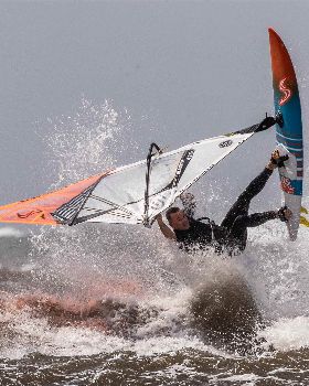 Point Danger windsurfing 19 Feb 2020