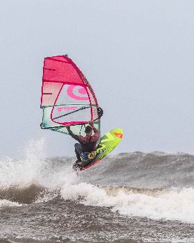 Point Danger windsurfing 19 Feb 2020