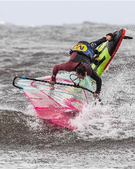 Point Danger windsurfing 19 Feb 2020