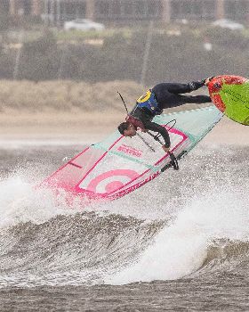 Point Danger windsurfing 19 Feb 2020