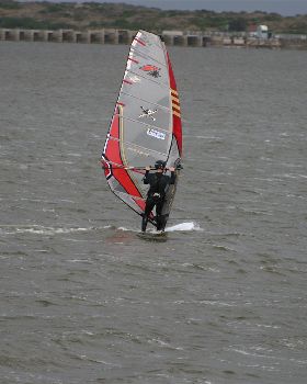 Goolwa Friday 16-05-08  Kym doing 34 NOTS !