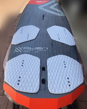 Severne Alien 125 foil board