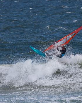 Wavesailing