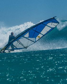 Wednesday 28th Oct 2020.? Aloysius Parker Photography, aloysiusparkerkite Instagram.