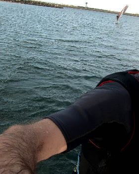 WindFoiling with Friends
