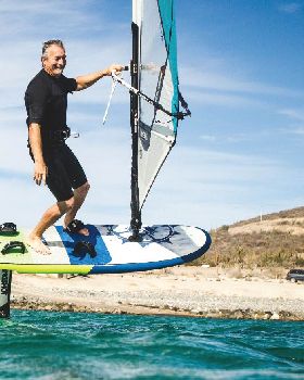 tony logsz windfoil gybe