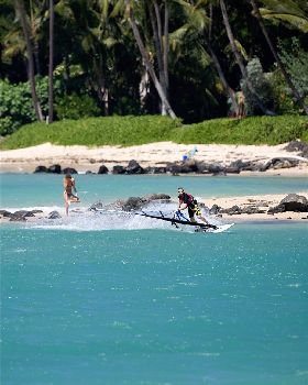Flying the Manta 49 round the corner