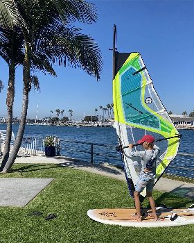 Learning windsurfing