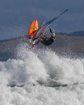 Wavesailing