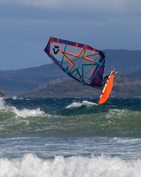 Wavesailing
