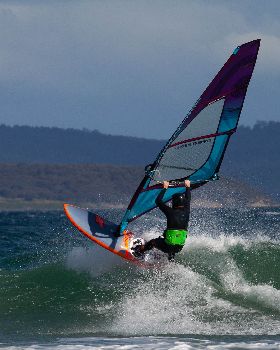 Wavesailing