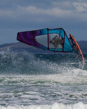 Wavesailing