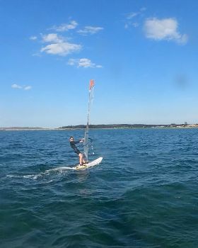 WindFoiling with Friends