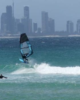Wavesailing small Currumbin