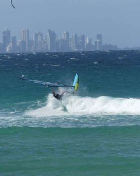 Wavesailing small Currumbin