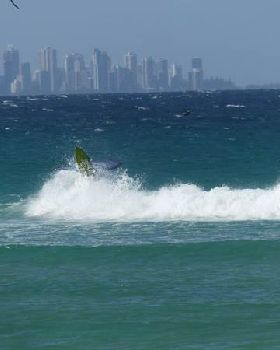 Wavesailing small Currumbin