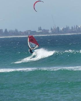 Wavesailing small Currumbin