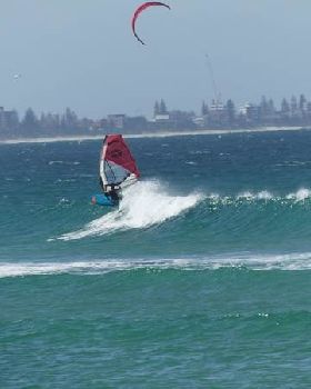 Wavesailing small Currumbin