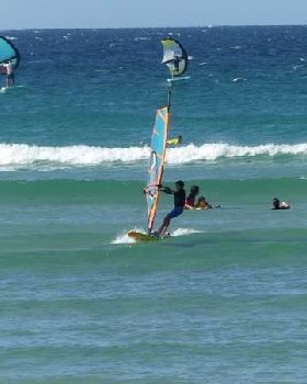 Wavesailing small Currumbin