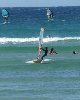 Wavesailing small Currumbin