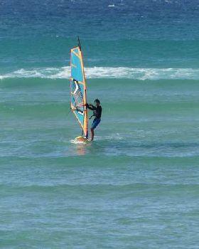 Wavesailing small Currumbin