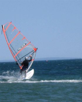 13sep08 Great action @ Elwood beach