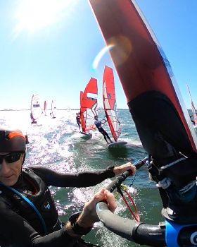 On the bell R1 Start