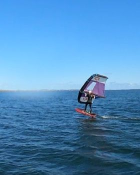 Early Spring day at the end of Winter 2022 with a lot of sails and wings out
