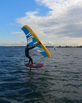 Early Spring day at the end of Winter 2022 with a lot of sails and wings out