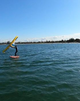 Early Spring day at the end of Winter 2022 with a lot of sails and wings out