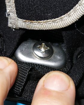 footstrap tab
