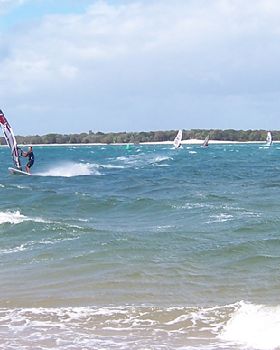 shearwater tuesday 25knots